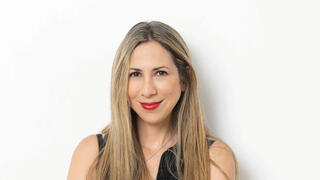 יפעת מנהרדט