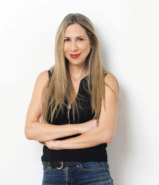 יפעת מנהרדט