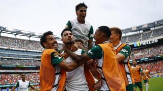 שחקני פלמייראס בעננים