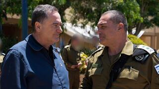 שר הביטחון ישראל כ"ץ ביקר בסוללת חץ עם הרמטכ"ל אייל שמיר