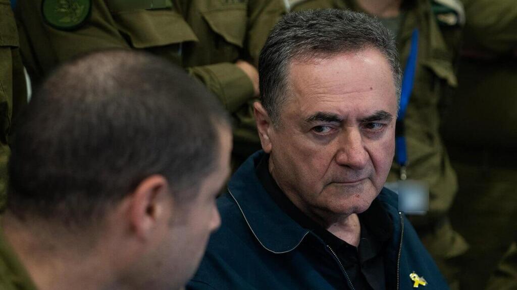 Defense Minister Israel Katz (Photo: Ariel Hermoni/Ministry of Defense) שר הביטחון ישראל כ"ץ בביקור בבסיס מודיעין