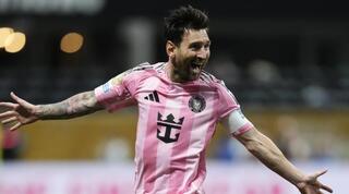 ליאו מסי חוגג