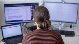 המנכ"ל שמעדיף עובדים חסרי ותק