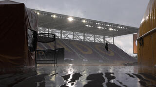 ההסערה במשחק בין בנפיקה לאוקלנד, באורלנדו