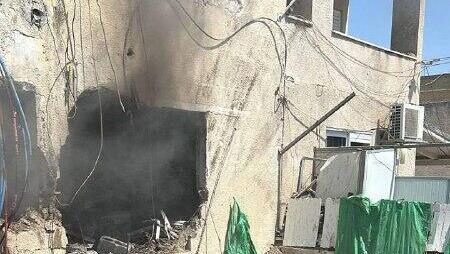 Beit She'an apartment hit by an Iranian attack drone on Saturday (Photo:Social media) פגיעת כטב"ם ששוגר מאיראן בבניין דירות בבית שאן