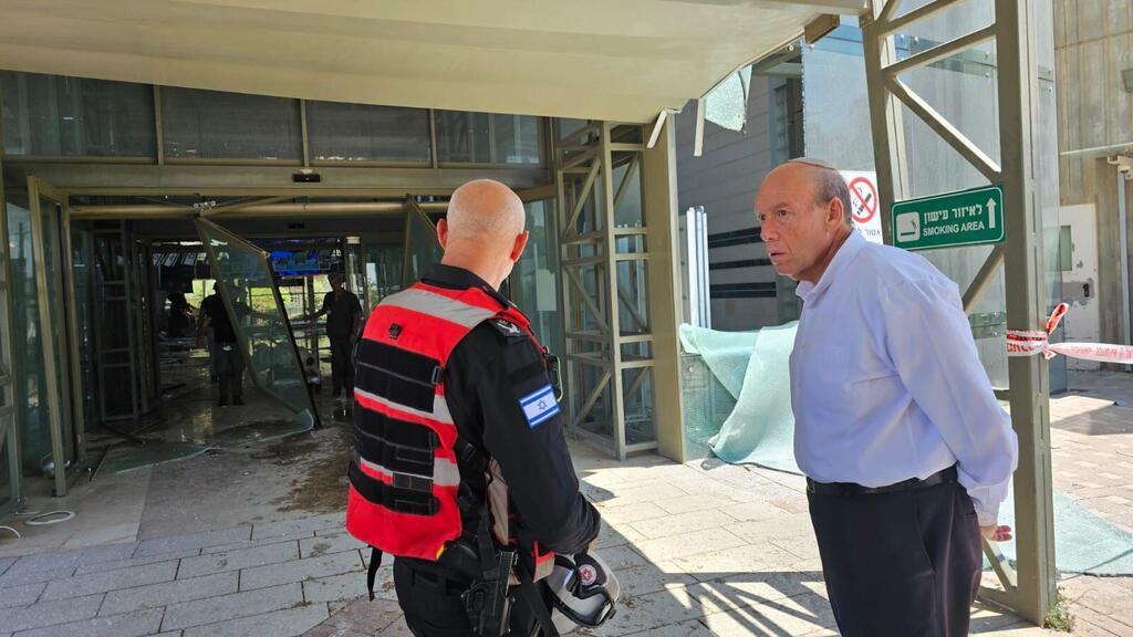 State Comptroller Matanyahu Englman visits Soroka Hospital in Beersheba after the Iranian missile strike, June 19, 2025 (Photo: Courtesy) State Comptroller Matanyahu Englman visits Soroka Hospital in Beersheba after the Iranian missile strike, June 19, 2025