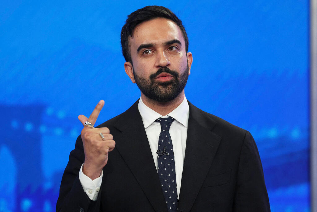 Muslim and anti-Israel candidate Zohran Mamdan is the current frontrunner for NYC mayor (Photo: Yuki Iwamura / POOL / AFP) זוהראן ממדאני