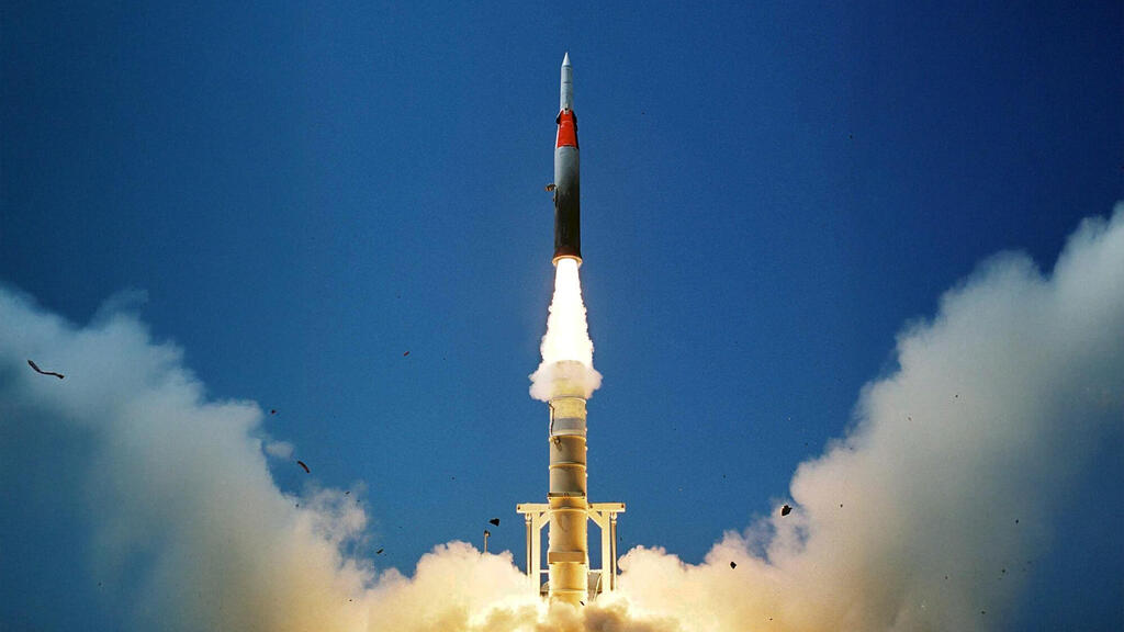 Ракетный комплекс "Хец" (Фото: Авиационная промышленность (IAI)) טיל חץ. צריך לחדש מלאים