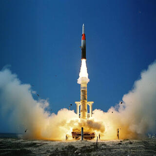 טיל חץ. צריך לחדש מלאים