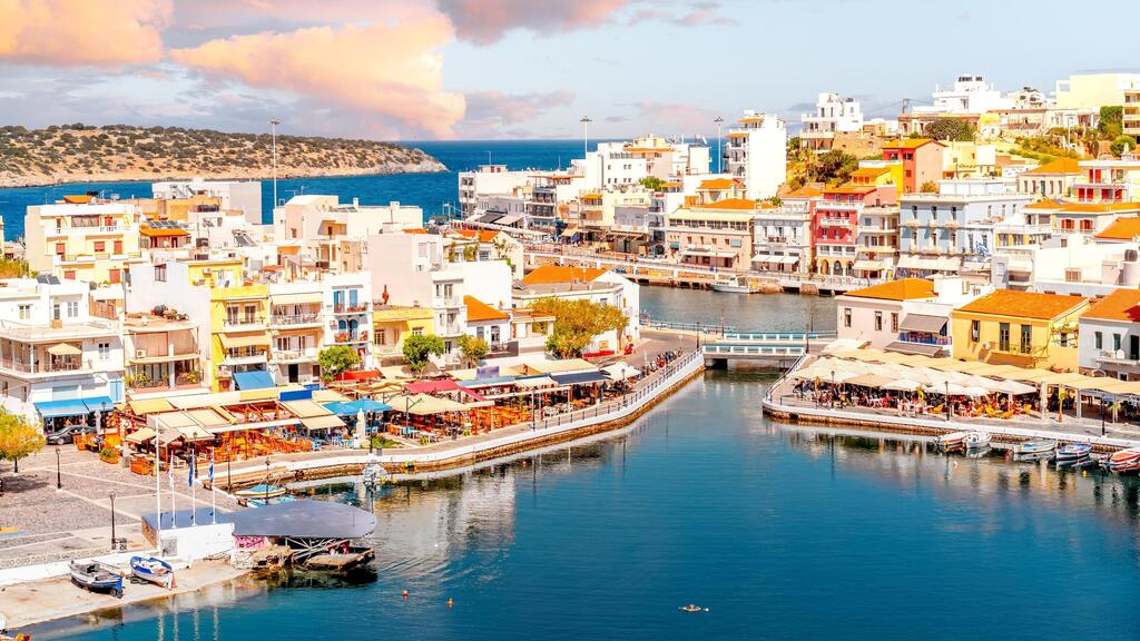 Greek island of Crete (Photo: Sina Ettmer Photography/Shutterstock) כרתים, יוון