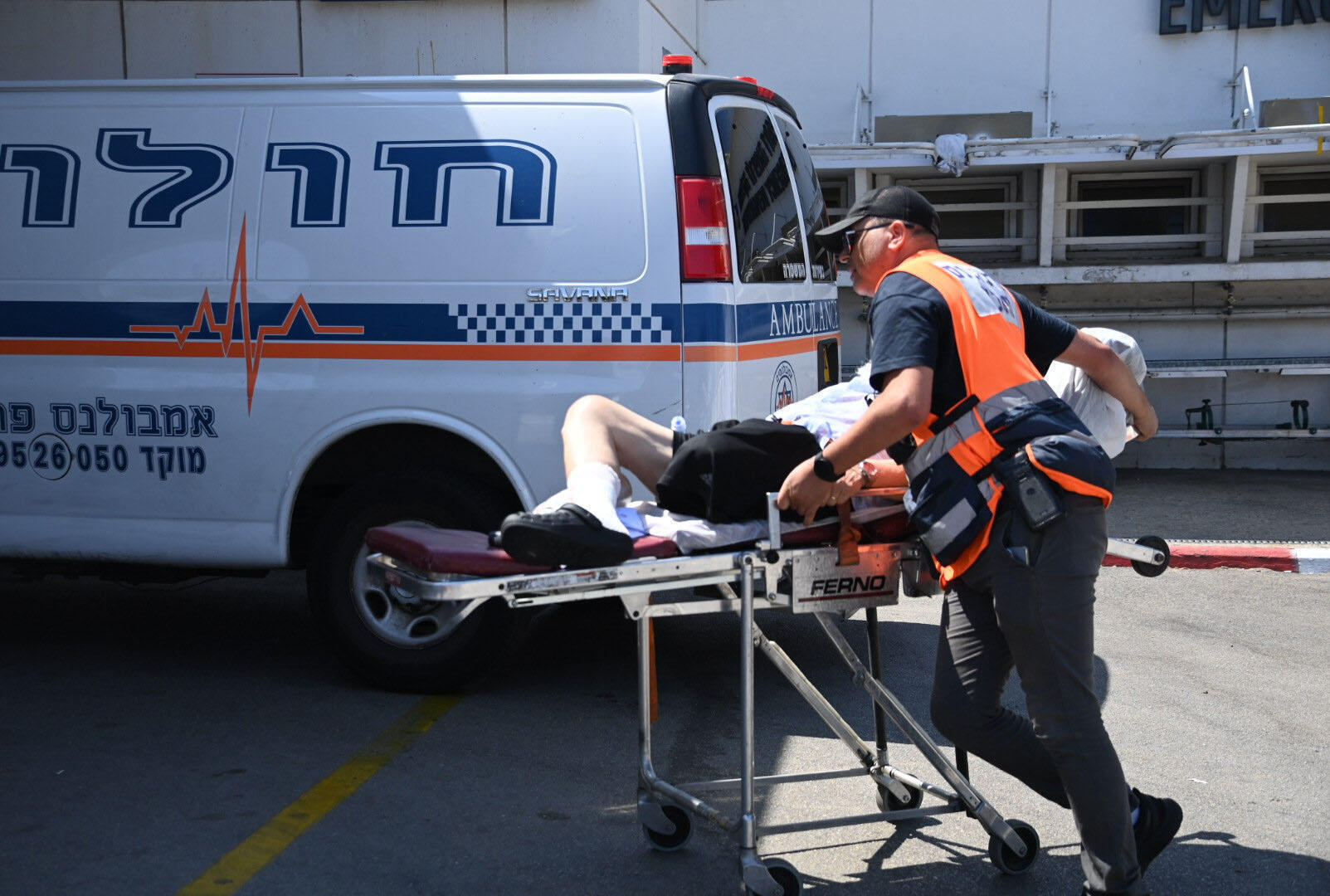 פינוי פצוע לבית חולים וולפסון  