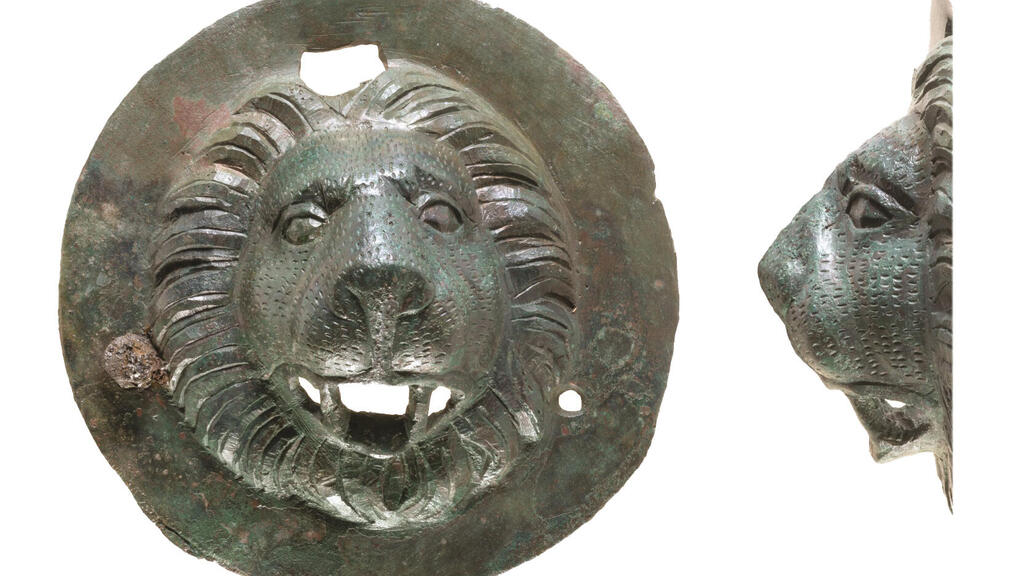 אחד מראשי האריות שנחשפו במחלף אייל