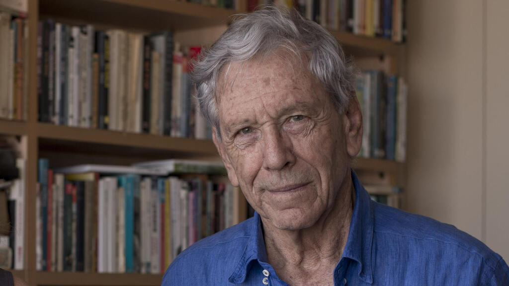 Amos Oz (Photo: Yuval Chen) עמוס עוז וביתו פניה עוז זלצברגר