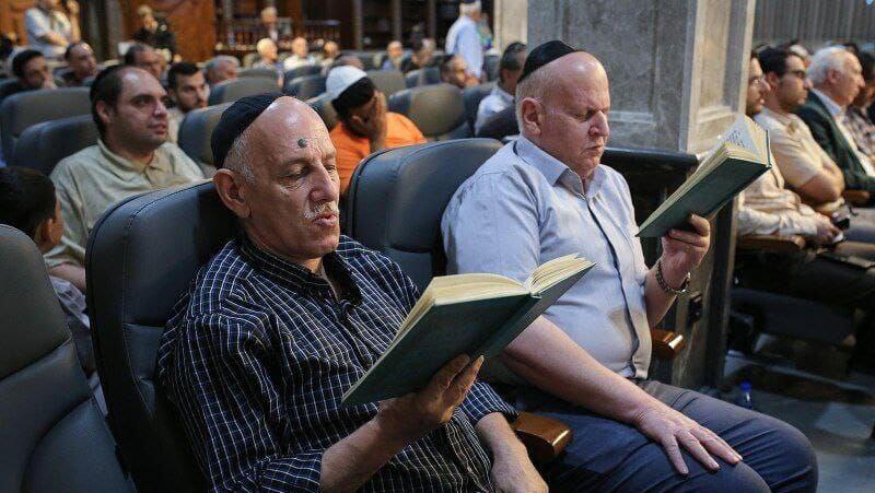 תפילות בכינוס המיוחד בטהרן