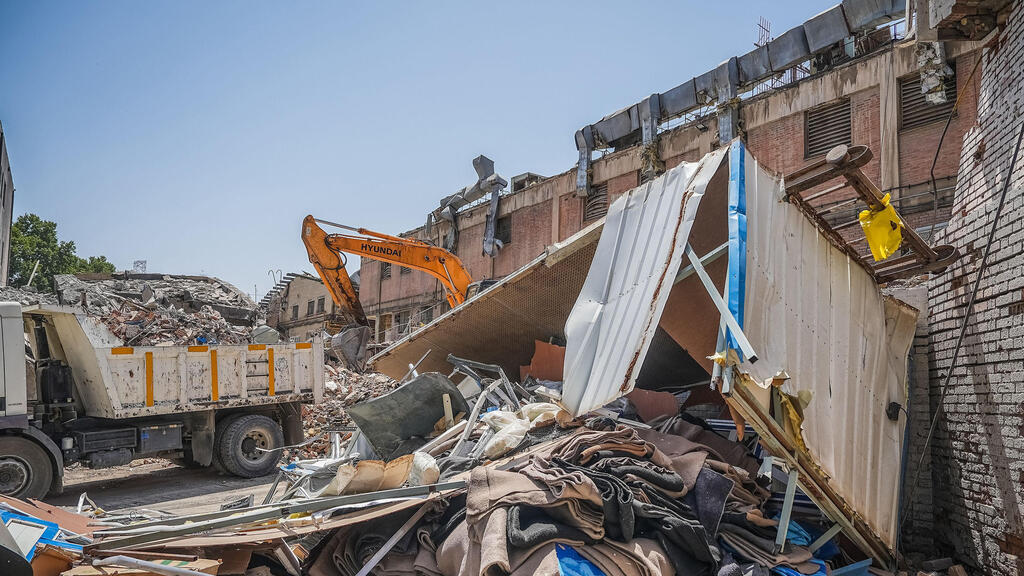 ההריסות בכלא אווין בטהרן לאחר התקיפות