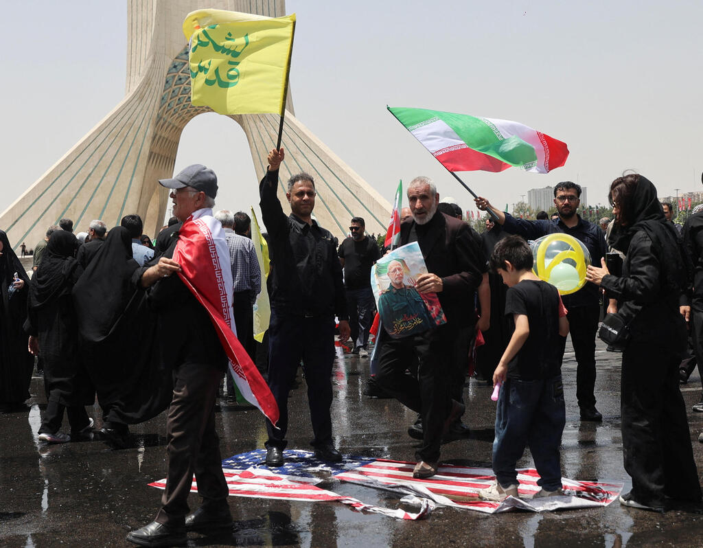 הלוויות ענק לבכירים האיראנים שחוסלו