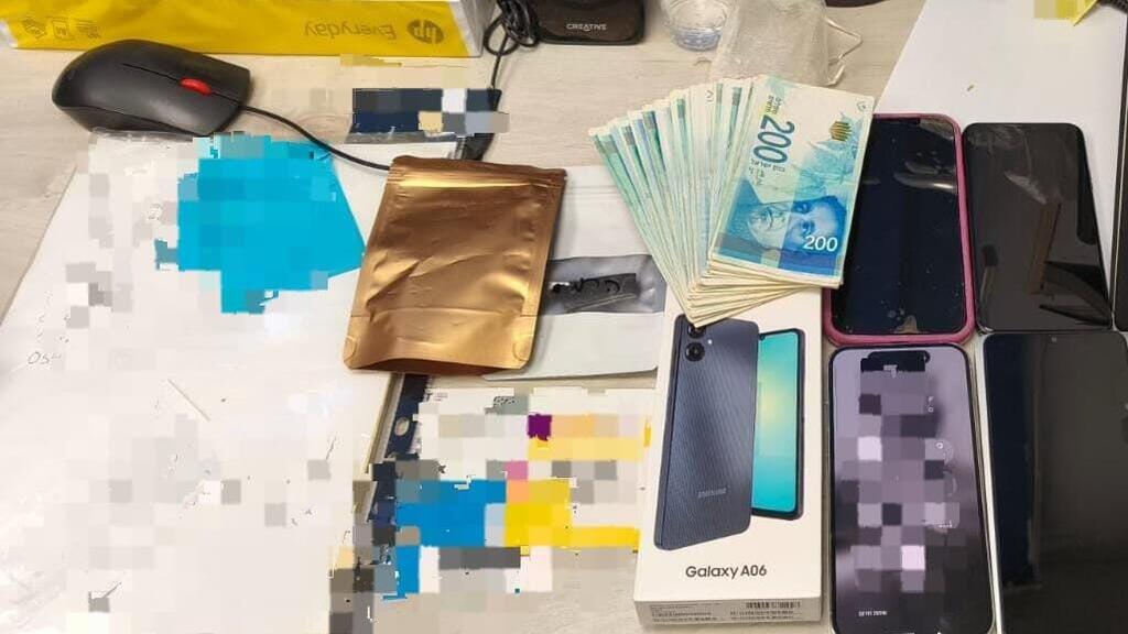 Вещи, найденные во время обыска в Раанане 