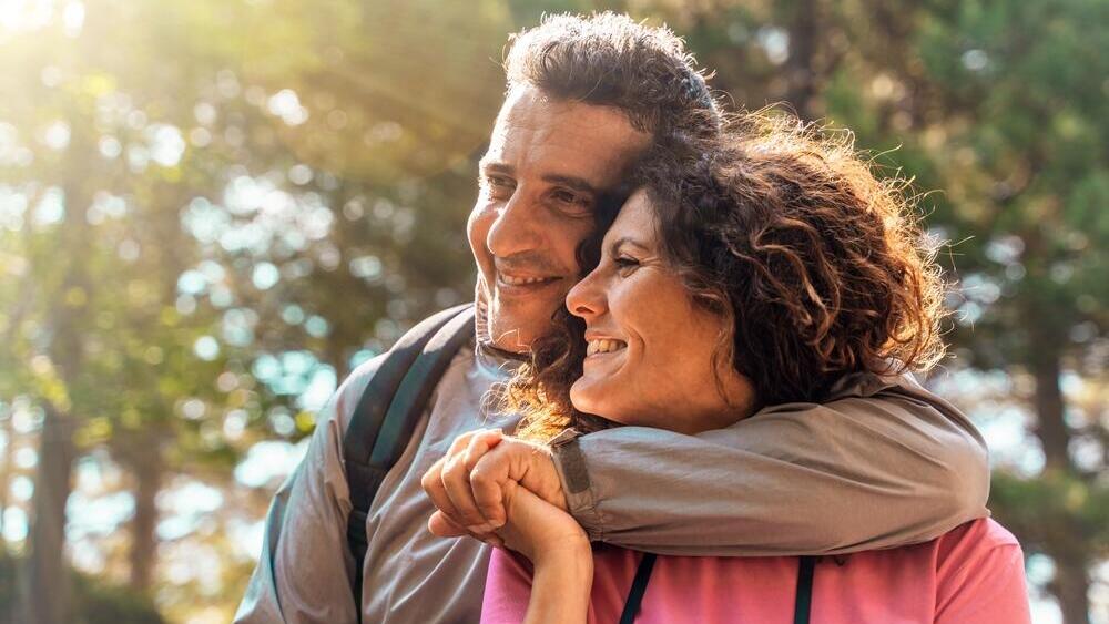 בעל ואישה מאוהבים
