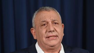 גדי איזנקוט נותן הצהרה לתקשורת טרם פרישתו