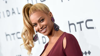 טיילור סוויפט לא לבד: גם ביונסה מיליארדרית