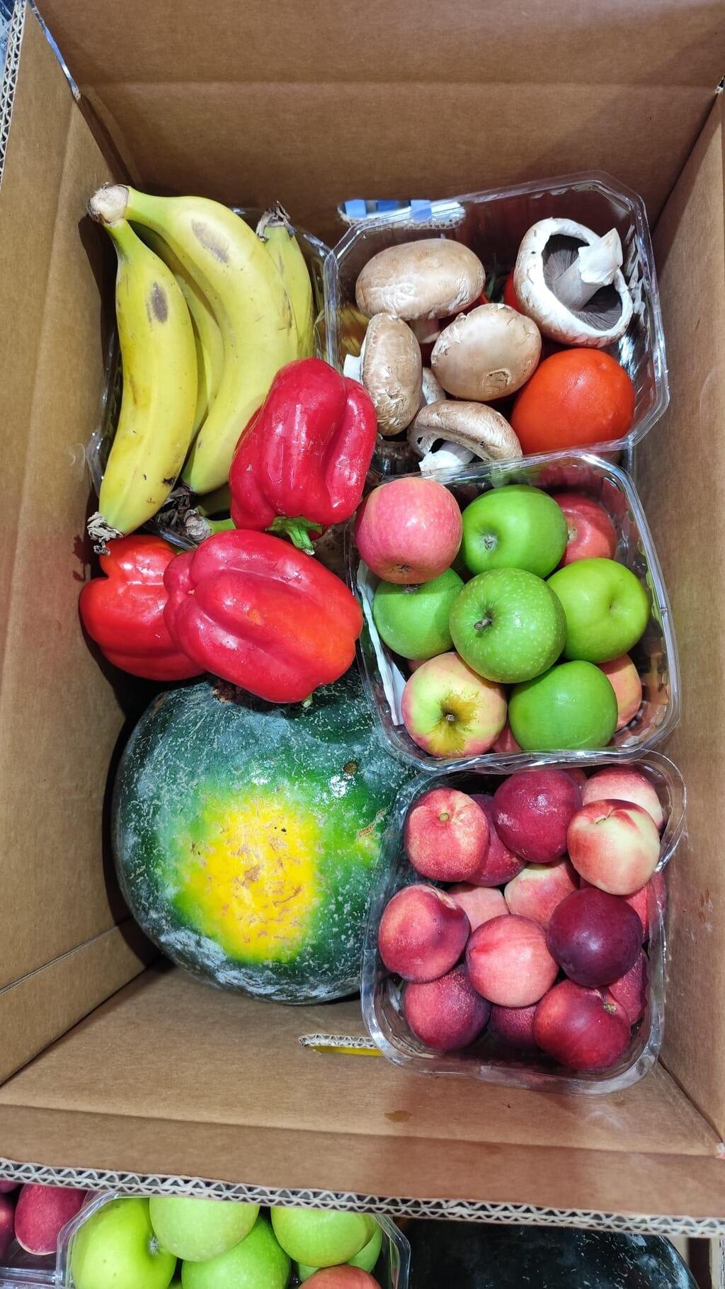 Leket Israel food parcels 