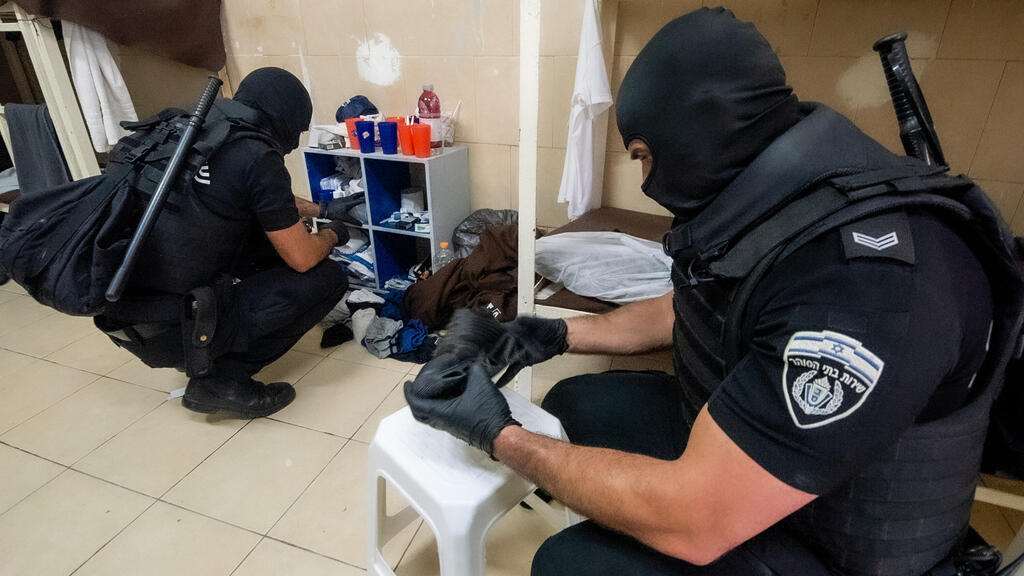 ביקור בכלא דמון באגף המרגלים האיראנים