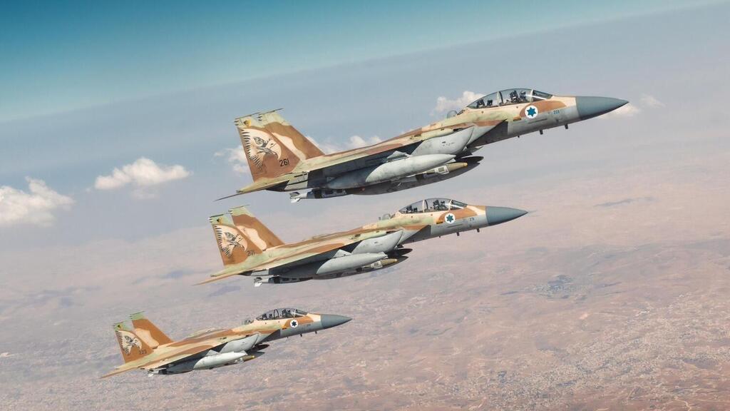 מטוסי F-15 בדרכם לתקיפה באיראן