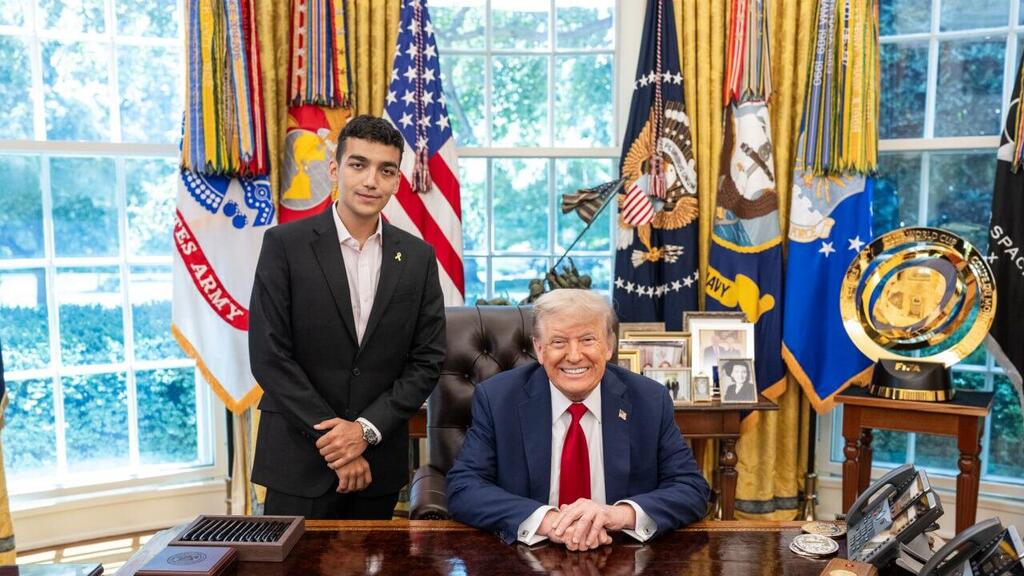 עידן אלכסנדר עם טראמפ בבית הלבן