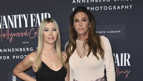 קייטלין ג'נר סופיה האצ'ינס