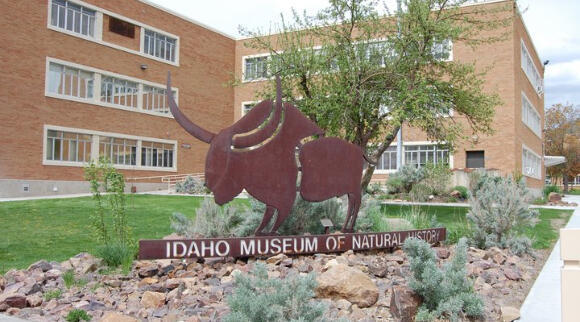 A museum that gets into your bones. Front view of the Natural History Museum at Idaho State University (Photo: Abbaby, Wikipedia) A museum that gets into your bones. Front view of the Natural History Museum at Idaho State University