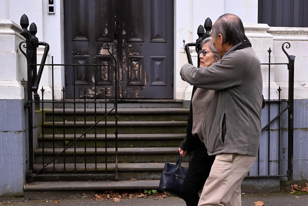 נזק נגרם לדלת הכניסה בבית הכנסת במלבורן