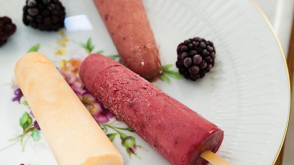 Homemade fruit popsicle (Photo: Eilon Paz) ארטיקים ביתיים