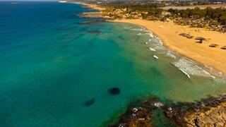 "החוף של מוש" באכזיב - לוקיישן ראוי לתחזוק המותג