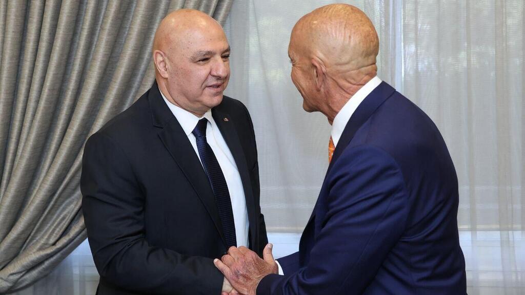 Lebanese President Joseph Aoun met with U.S. envoy Tom Barrack נשיא לבנון ג'וזף עאון נפגש עם תומאס ברק השליח האמריקני