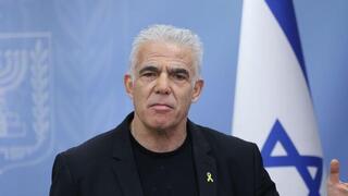 יאיר לפיד יו"ר יש עתיד ישיבת סיעה בכנסת