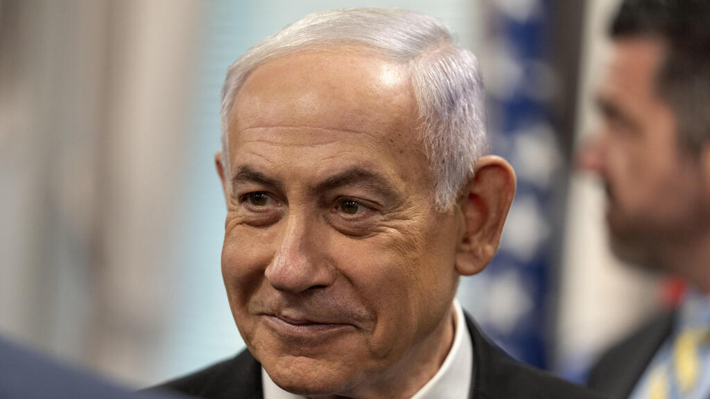 Prime Minister Benjamin Netanyahu (Photo: Mark Schiefelbein/ AP) ראש הממשלה בנימין נתניהו בפגישתו עם שר ההגנה של ארה"ב פיט הגסת'