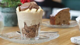 קינוח בננות קפה שוקולד