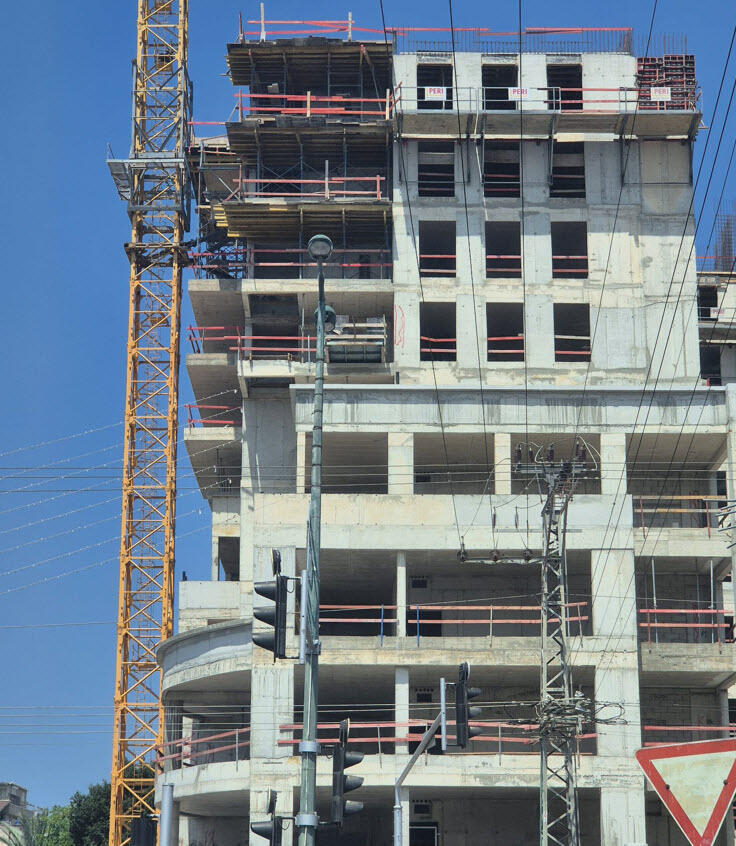 בנייה חדשה במרכז. "אתגר משמעותי הן לרוכשי הדירות והן ליזמים"