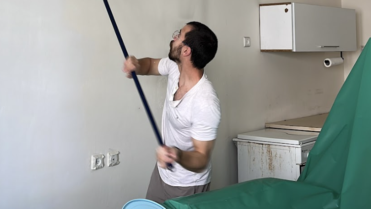 עוזבים את הדירה