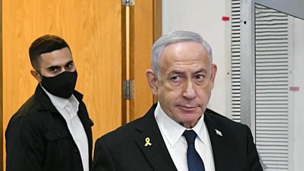 נתניהו נכנס לאולם הדיונים במחוזי