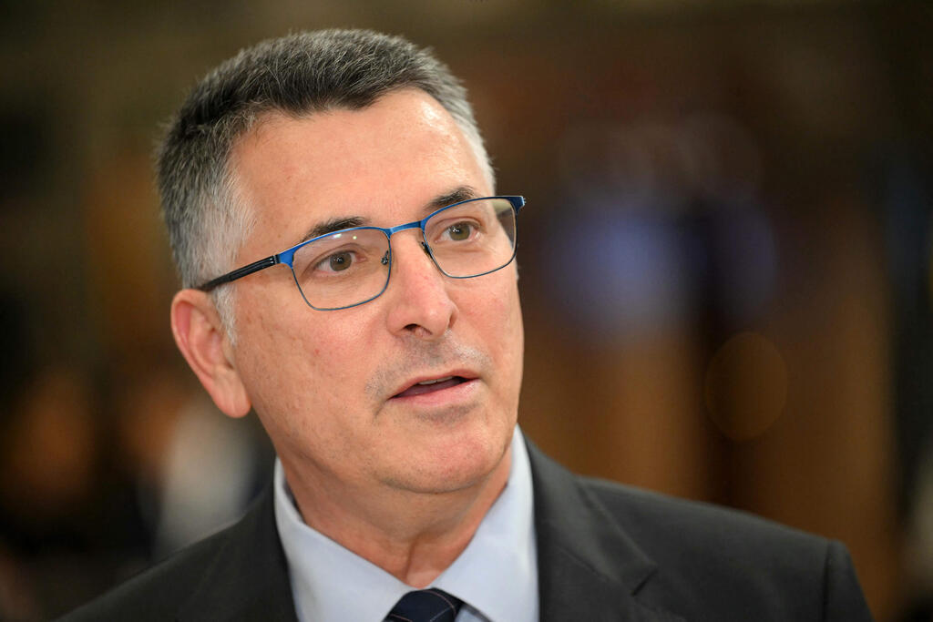 שר החוץ גדעון סער 