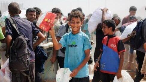 חלוקת סיוע הומניטרי בעזה