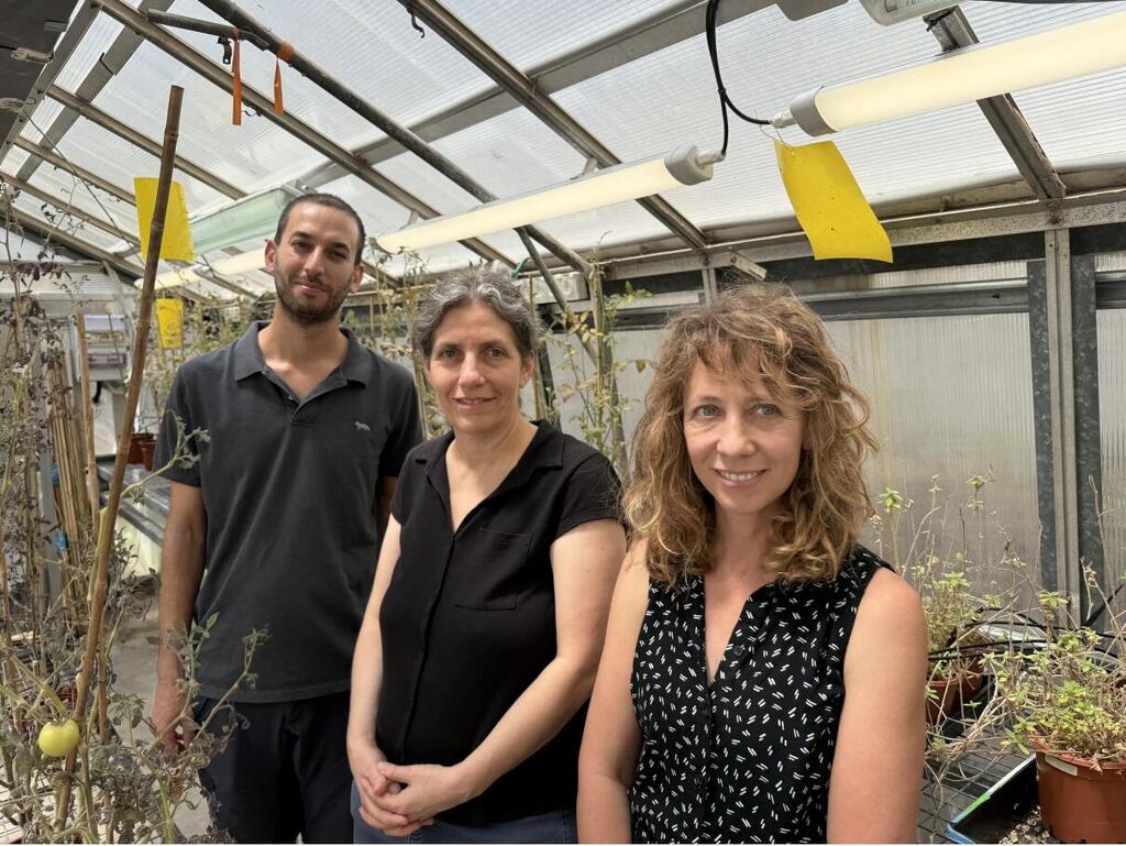 מימין לשמאל: ד"ר רעיה זלצר, פרופ' לילך הדני וגיא זר אשל