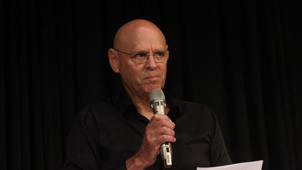 מסיבת עיתונאים בקריאה לסיום המלחמה