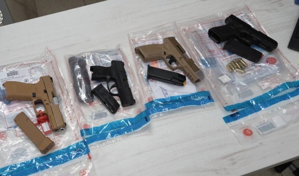 אמצעי הלחימה והסמים שהסוכן אל צ'אפו סייע בתפיסתם  