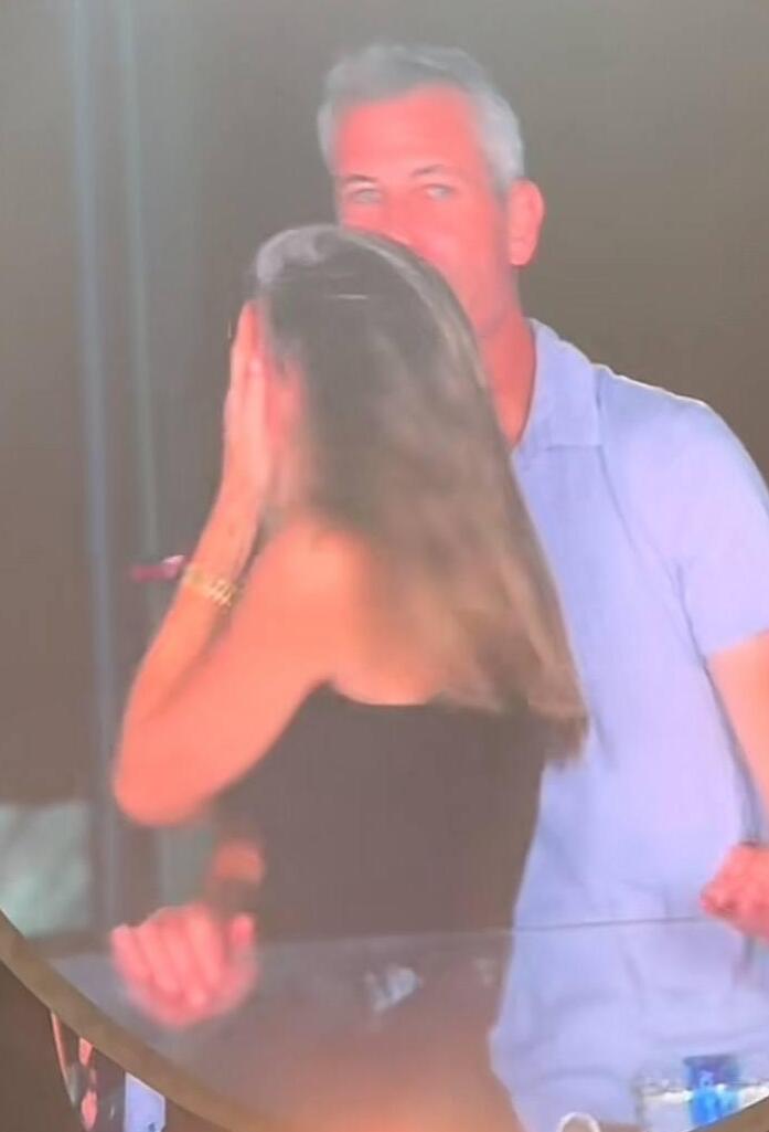 הזוג בהופעת קולדפליי בבוסטון