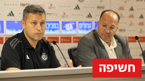 מאמן מכבי חיפה דייגו פלורס לצד המנכ"ל איציק עובדיה