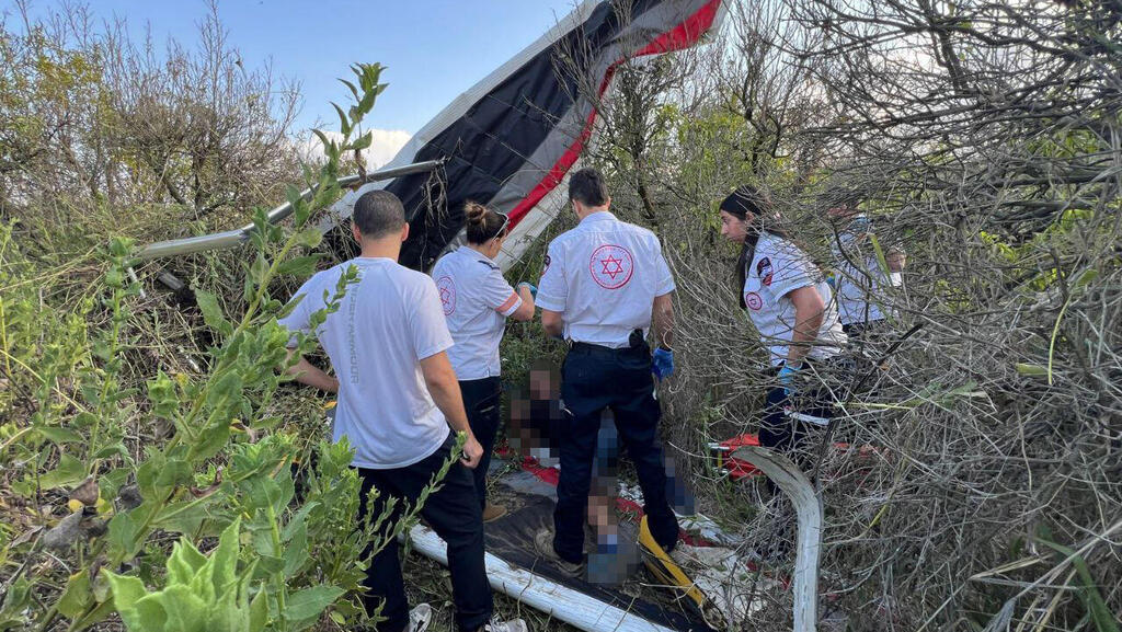 זירת ההתרסקות של גבר מצנח רחיפה ממונע, סמוך לנתניה 