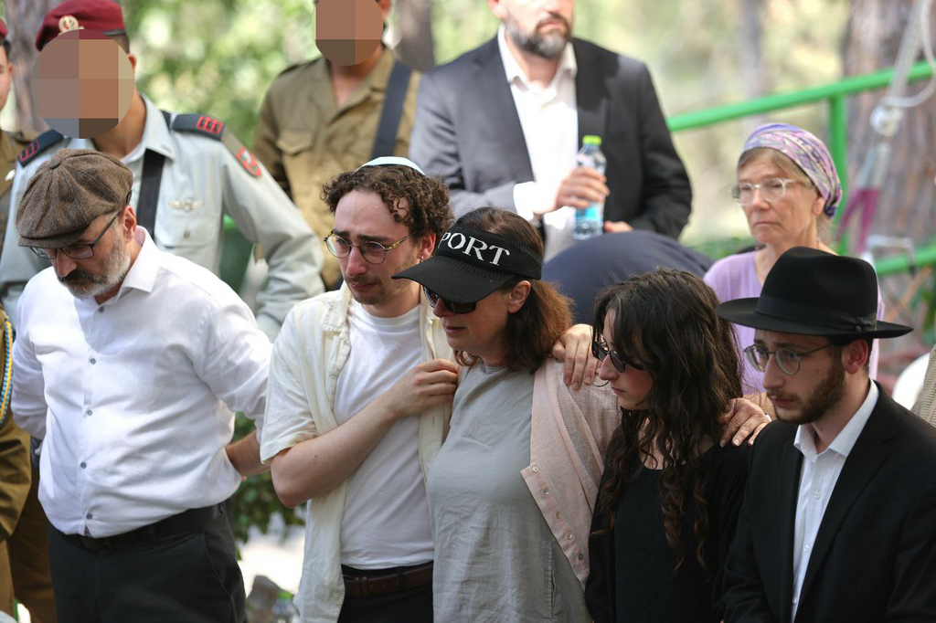 הלווייתו של רב"ט דן מנדל פיליפסון ז"ל בהר הרצל