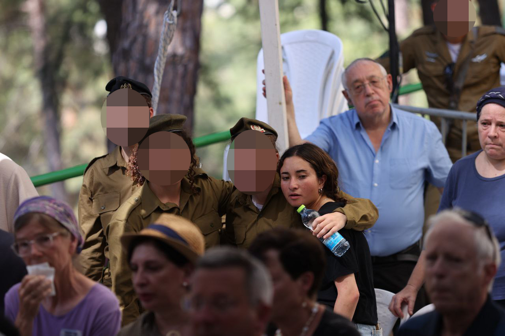 הלווייתו של רב"ט דן מנדל פיליפסון ז"ל בהר הרצל